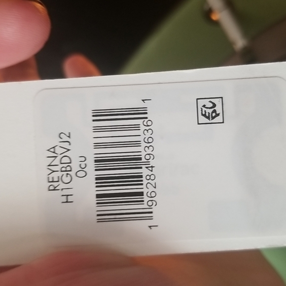 Calvin Klein (Renya tote) cucumber color womans purse - Picture 7 of 7